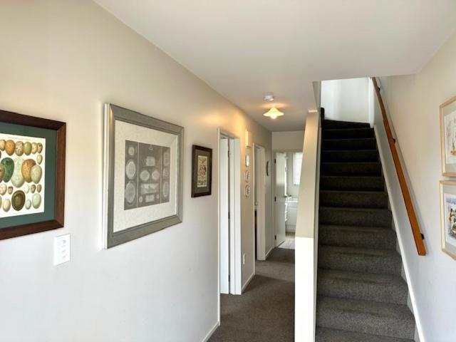 Les Troupes Apartments Акароа Екстериор снимка