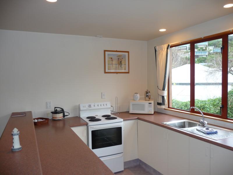 Les Troupes Apartments Акароа Екстериор снимка